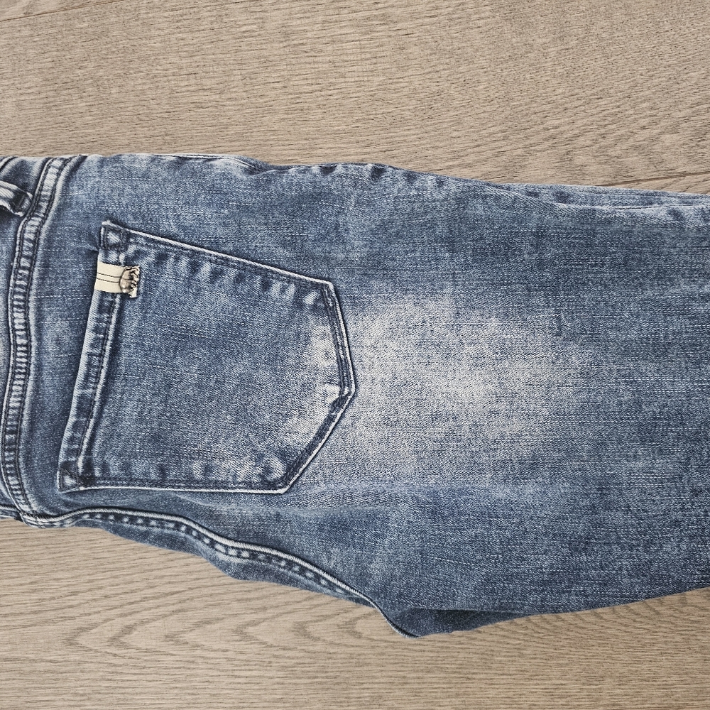 Jeans - Picture 3 of 5